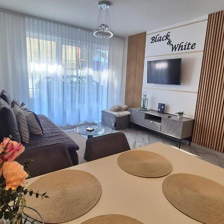 Apartament Black-White Mielno  Bagian luar foto