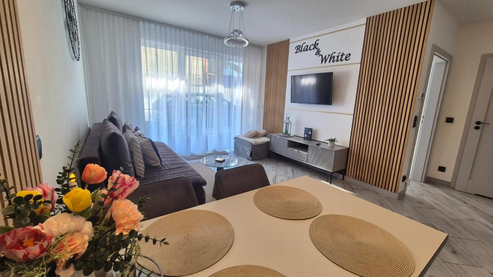 Apartament Black-White Mielno  Bagian luar foto